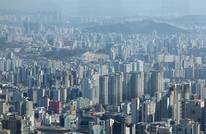 2일 서울 남산에서 바라본 아파트 일대 ⓒ연합뉴스