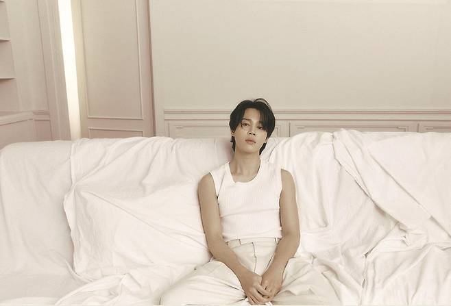 그룹 방탄소년단(BTS) 지민이 17일 오후 1시 첫 솔로 앨범 '페이스'(FACE)의 선공개 곡 '셋 미 프리 Pt.2'(Set Me Free Pt.2)를 발표한다고 소속사 빅히트뮤직이 밝혔다. 사진은 BTS(방탄소년단) 지민. 연합뉴스
