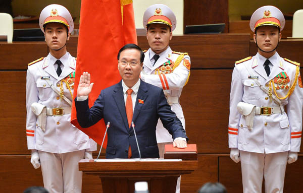 보 반 트엉 신임 국가주석이 2023-2026 임기의 베트남 국가주석으로 선서식을 거행하고 있다./ 베트남 정부 전자 포털 사이트 VGP