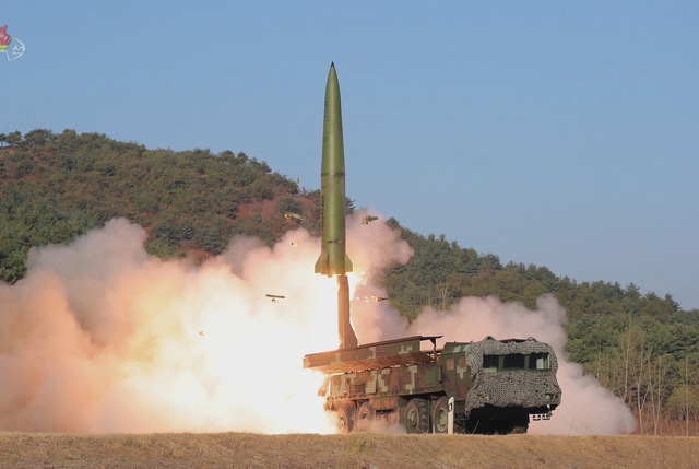 북한은 지난달 27일 황북 중화 일대에서 발사한 SRBM이 500m 상공에서 핵폭발 모의시험 계획에 의해 공중 폭발했다고 주장했다. 연합뉴스