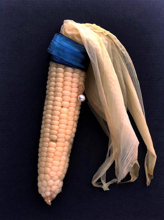 한국 작가 나난의 '진주 귀걸이를 한 옥수수'(2019). [작가 제공]