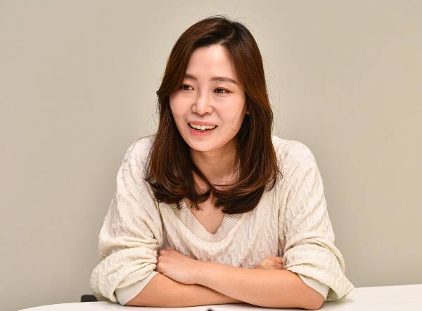 SBS 예능 ‘신발 벗고 돌싱포맨’을 연출한 백수진 PD가 지난달 8일 서울 마포구 SBS 프리즘 타워에서 국민일보와 인터뷰를 하고 있다. 이한결 기자