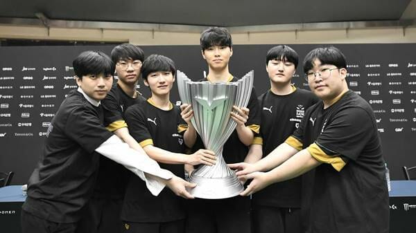 2023 LCK 스프링 우승을 차지한 젠지 e스포츠 선수단