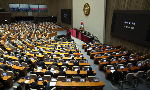 내년 총선에 적용할 선거제 개편안(공직선거법 개정안)을 논의하기 위한 국회 전원위원회(전원위)가 10일 오후 국회에서 나흘간 개최돼 여야 의원들이 난상토론을 벌이고 있다. 연합뉴스