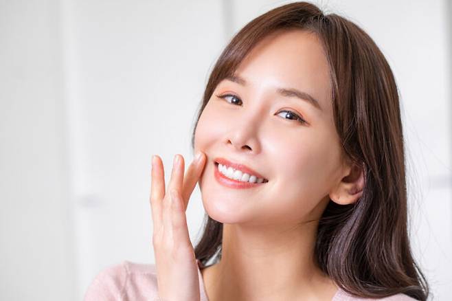 치아 건강을 위해 먹어야 할 식품과 반대로 절제해야 할 식품이 있다. [사진=클립아트코리아]