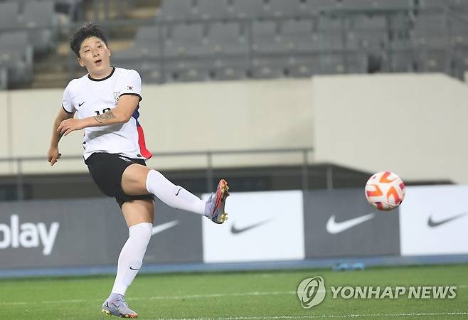 골 넣는 박은선 (용인=연합뉴스) 홍기원 기자 = 11일 경기도 용인미르스타디움에서 열린 여자 축구대표팀 한국과 잠비아의 친선경기 2차전. 한국 박은선이 골을 넣고 있다. 2023.4.11 xanadu@yna.co.kr