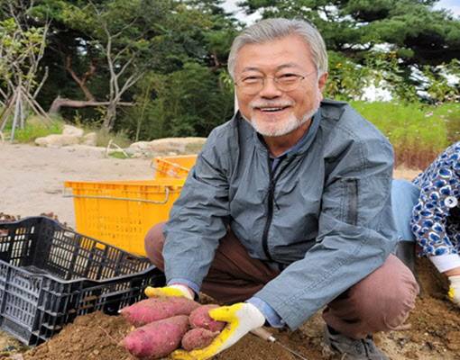 (사진=문재인 전 대통령 인스타그램 캡처)