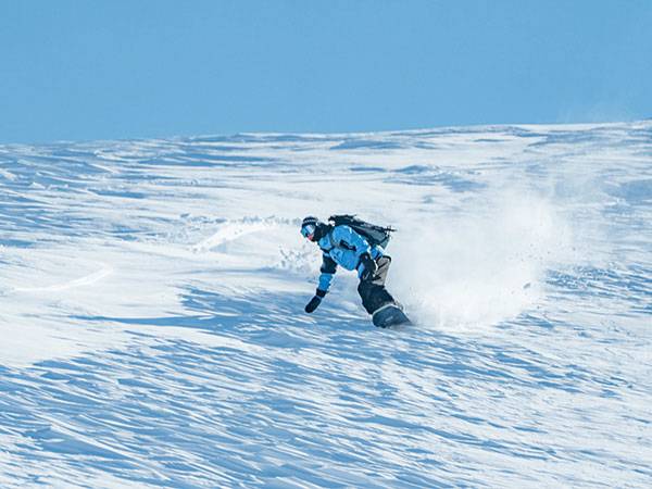 유선근 프로의 유려한 대사면 라이딩. 사진 김상준 작가
