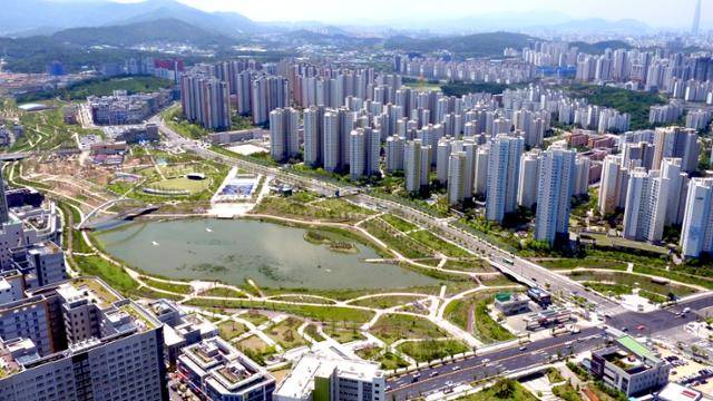 과밀학급 민원이 이어지고 있는 하남 미사강변신도시 전경. 하남시 제공