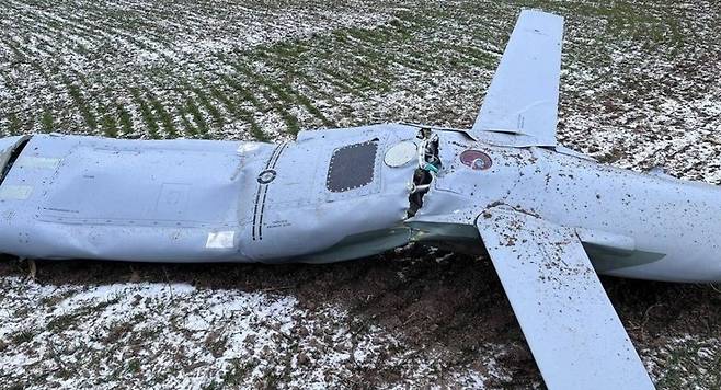 [서울=뉴시스]우크라이나를 공격하다가 추락해 불발한 러시아의 순항 미사일 KH-101. 대러 수출 통제 전자부품인 FPGA 보드가 탑재돼 있다. (츨처=우크라이나군수산업 홈페이지) 2023.4.19. *재판매 및 DB 금지