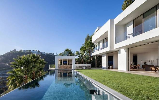 방시혁의 저택 전경 및 내부, 사진 힐튼&하이랜드