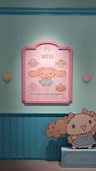 시나모롤 카페 내부에 꾸며진 캐릭터 포토존.&nbsp;방문객들은&nbsp;음료가 나오기 전 포토존에서 사진부터 찍는다.