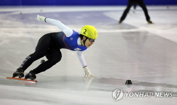 18일 남자 쇼트트랙 국가대표 1차 선발전 1500m에 나선 황대헌.