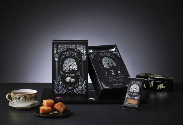 SPC삼립은 전통 디저트 브랜드 ‘대한과자점’을 론칭하고 첫 제품으로 ‘조청 모약과’를 내놨다.&nbsp;사진=SPC삼립