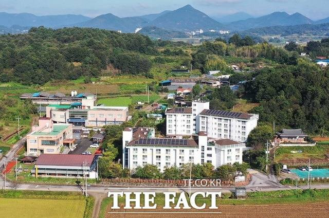 전북 순창군은 25일 최근 주택 가격 및 금리 상승으로 인한 무주택 신혼부부의 주거비 부담을 완화하기 위하여 ‘신혼부부 공공임대주택 임대보증금 지원사업’을 추진한다고 밝혔다. / 순창군