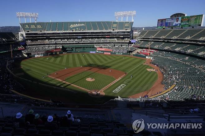 MLB 오클랜드 애슬레틱스가 55년째 쓰는 홈구장 오클랜드 콜리시엄 [AP=연합뉴스 자료사진]