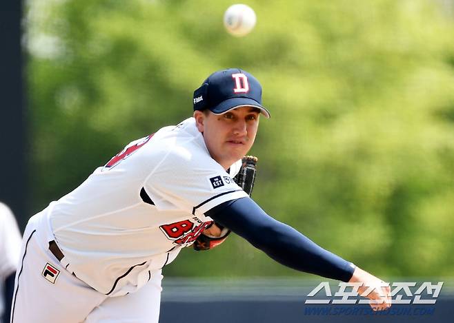 2023 KBO 퓨처스리그 두산 베어스와 KIA 타이거즈의 DH 2차전 경기가 27일 이천 두산베어스파크에서 열렸다. 두산 딜런이 역투하고 있다. 이천=박재만 기자pjm@sportschosun.com/2023.04.27/