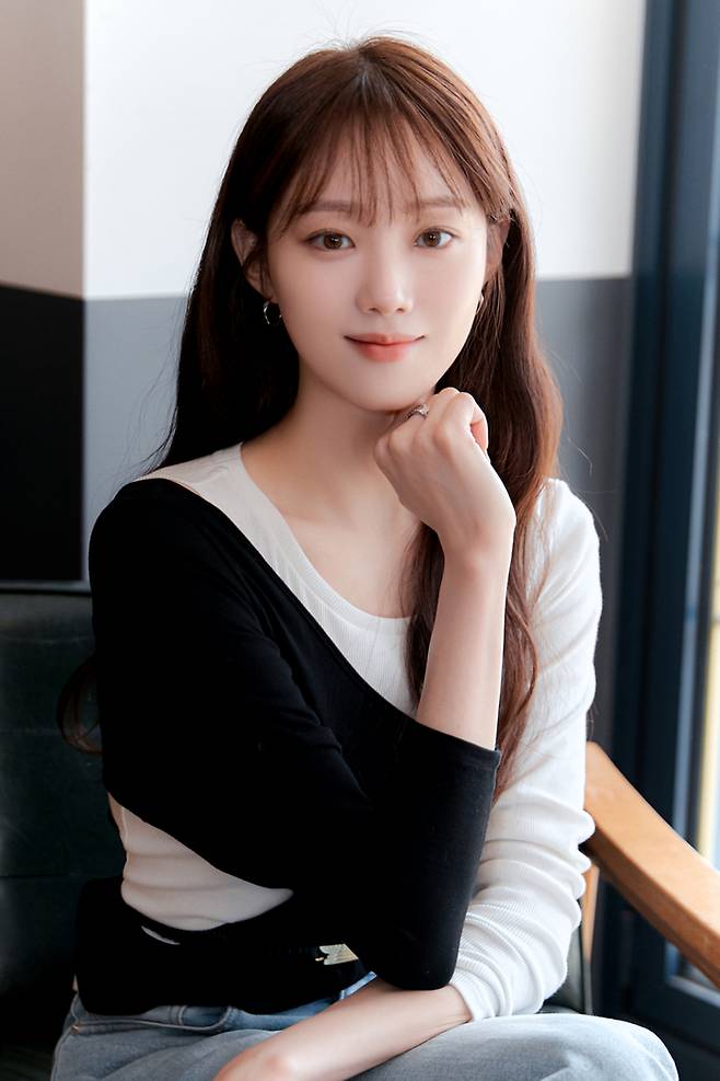 이성경이 ‘사랑이라 말해요’로 이미지 변신에 성공했다. 제공|월트디즈니컴퍼니 코리아