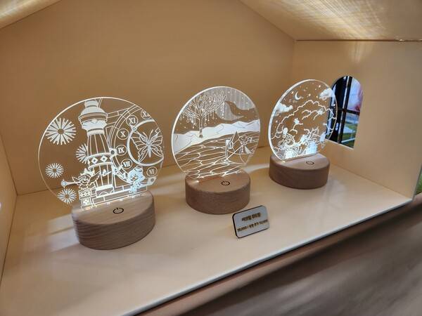 - 몽환적인 메이플 맵의 분위기를 잘 살렸다&nbsp;