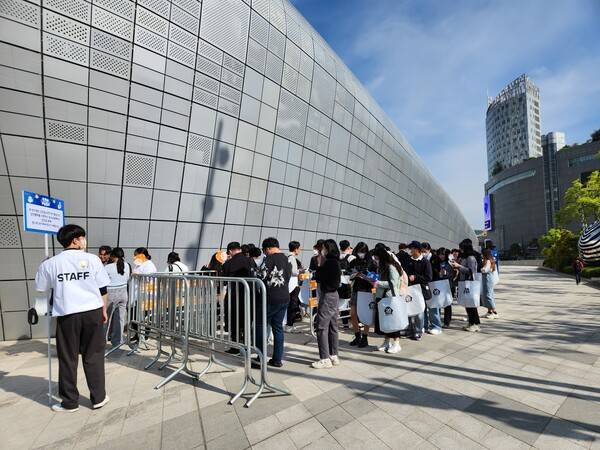 - 줄을 쭉 따라가다보면&nbsp;