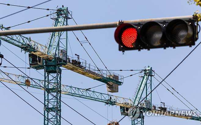 레고랜드 발 채권시장 한파, 비상 걸린 건설업계 자금조달 [연합뉴스 자료사진]
