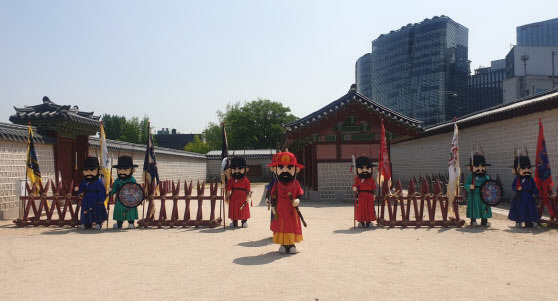 인형탈을 쓴 파수군(사진=한국문화재재단).