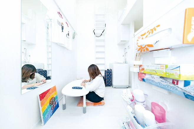 20일(현지시간) 영국 가디언은 일본 도쿄 특파원 저스틴 맥커리의 체험기를 전하며 초소형 아파트에 거주하는 일본의 젊은 청년들을 집중 조명했다. /사진='스필리투스' 홈페이지