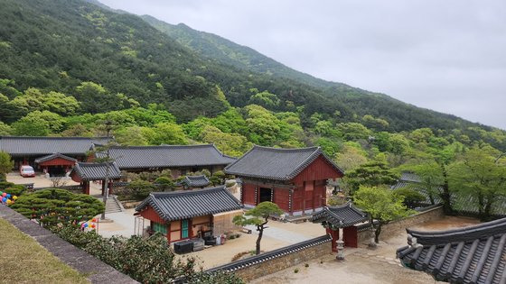 지리산국립공원 화엄사길. 국립공원공단