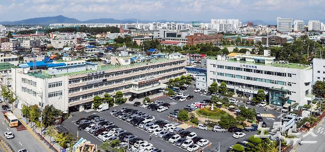 익산시청 전경.