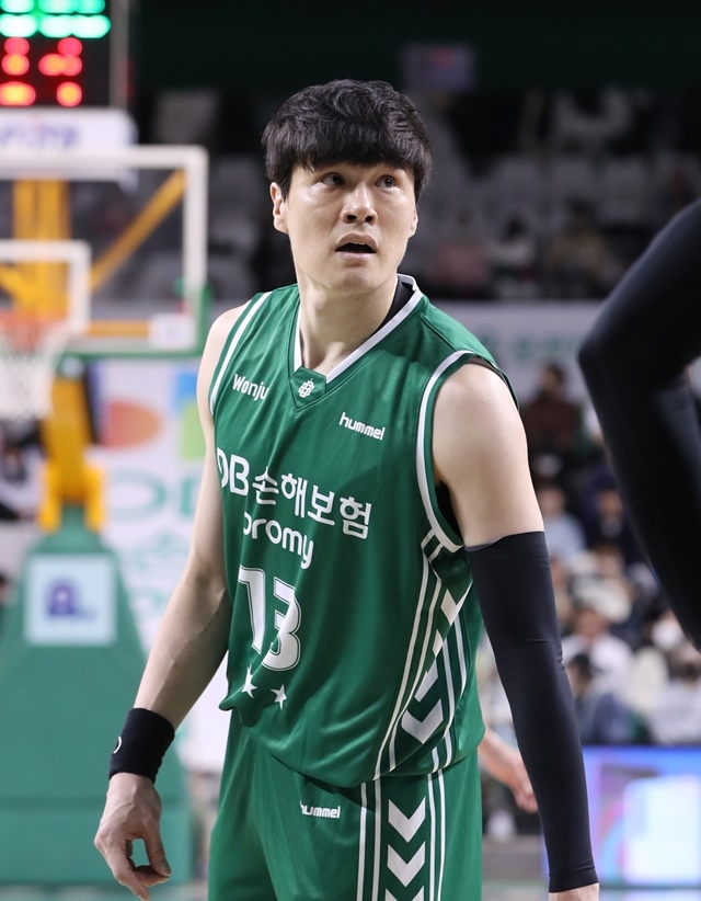 DB 윤호영이 현역 은퇴를 선언했다. 사진=KBL 제공