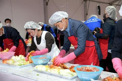 지난해 빛고을 사랑 나눔 김장 대전 [광주시 제공. 재판매 및 DB 금지]