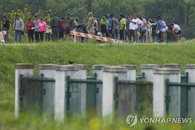 美 텍사스-멕시코 국경 지대 [AP 연합뉴스 자료 사진. 재판매 및 DB 금지]