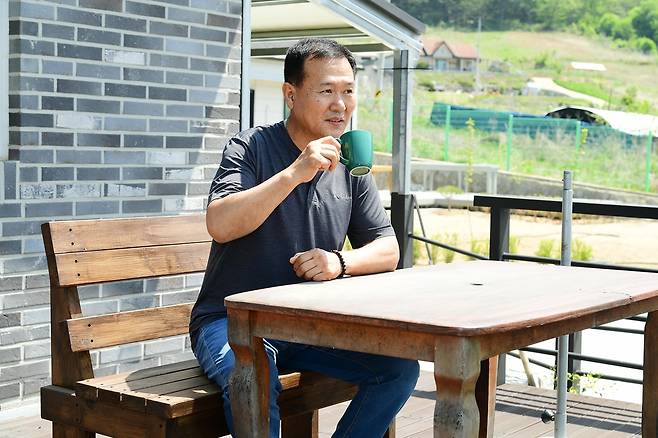 화천에 정착한 윤기초 씨 [촬영 이상학]