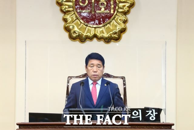 강원도의회는 16일 오후 제319회 임시회를 개회하고 강원도청 2청사 조직개편안을 비롯해 강원도교육청이 제출한 2518억원 규모의 2023년도 제1회 추가경정 예산안을 심의한다.