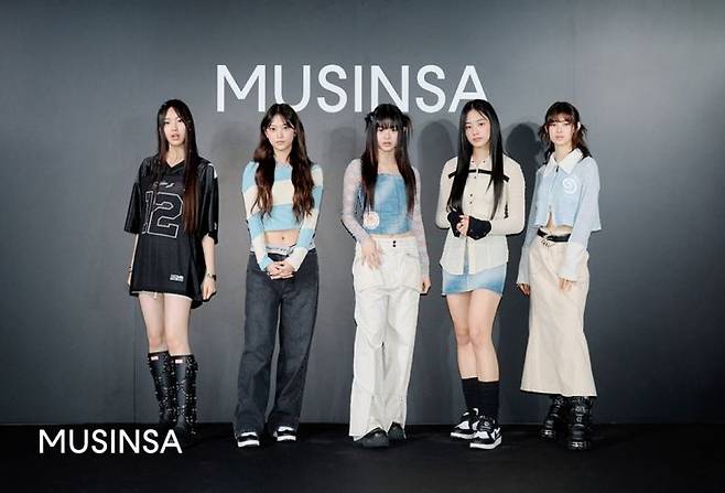 일본에서 열린 무신사 도쿄 팝업스토어 사전행사 현장에 참석한 뉴진스(사진=무신사 제공)