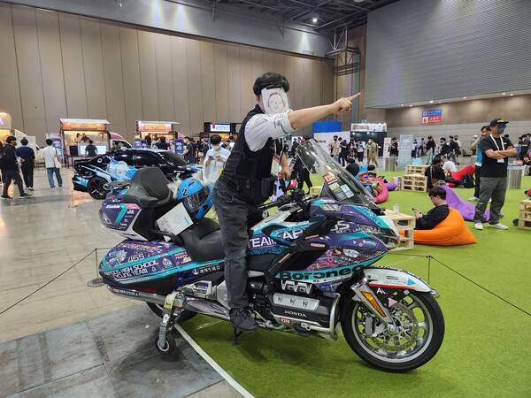 - 라이딩(?) 선생님