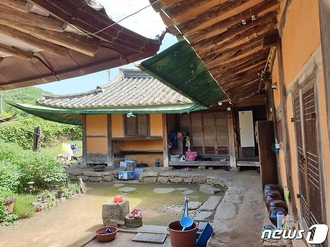 인천시 등록문화재 강화군 화점면 사직골 고택.(인천시 제공)