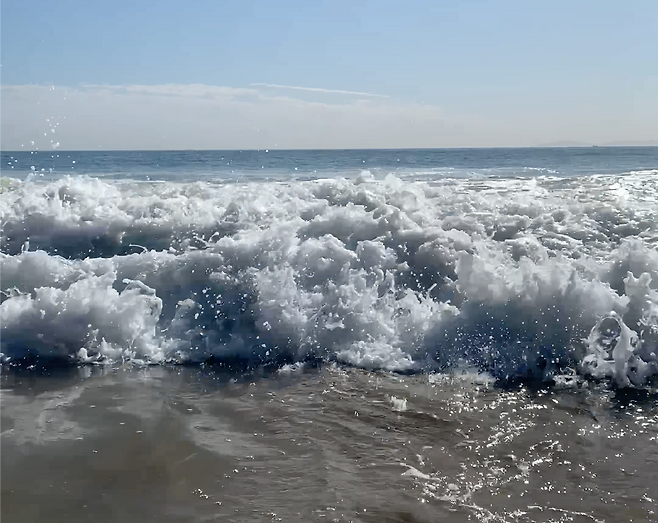 하얗기 때문에 화이트워터라고 불립니다.