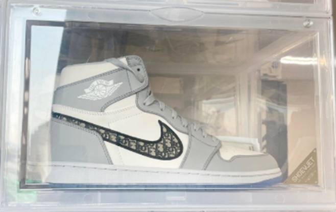 에어 디올_출처 : 와디의 신발장