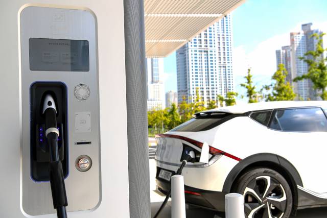 현대차그룹이 현대프리미엄아울렛 송도점에 설치한 전기차 초고속 충전소 ‘E-pit’. 사진 제공=현대차