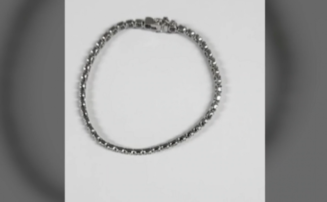 분실된 3000만원 다이아몬드 팔찌. 사진=SBS 보도화면 캡처