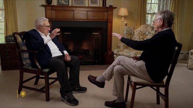 이달 초 자신의 100세 생일을 앞두고, 테드 코펠과 인터뷰하는 키신저/CBS 방송 스크린샷