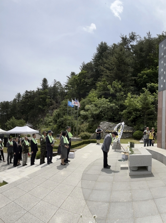‘미군 한국전쟁 참전 및 기적의 가평전투 72주년 기념행사’에 참석한 홍국표 의원