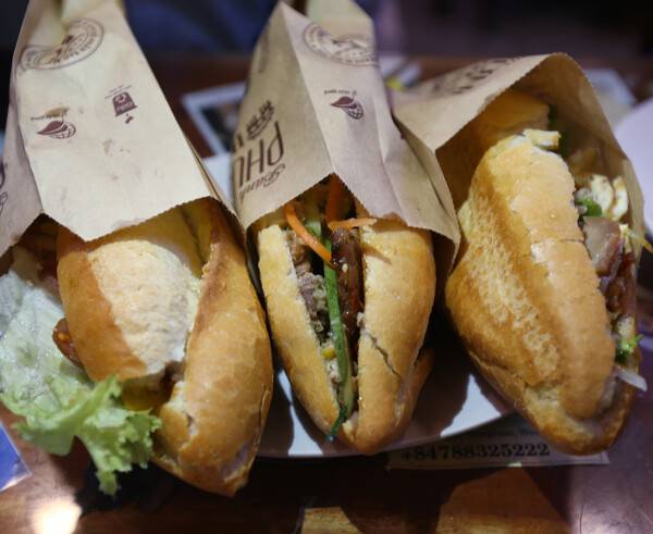 ‘바인미 프엉’에서 파는 바인미(반미). 박미향 기자