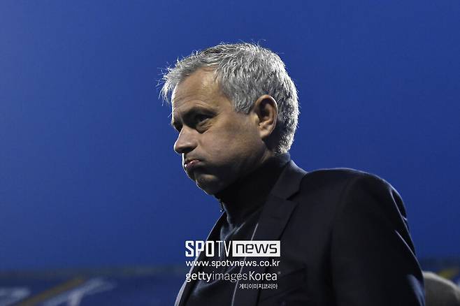 ▲ 손흥민을 유독 챙겼던 조제 무리뉴 감독.