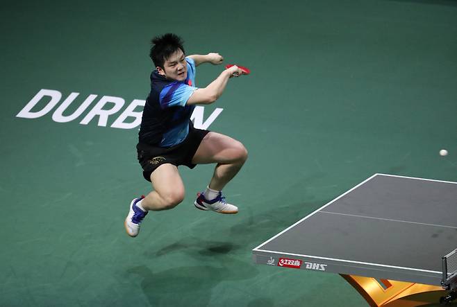 판젠동의 결승. 더반|신화 연합뉴스