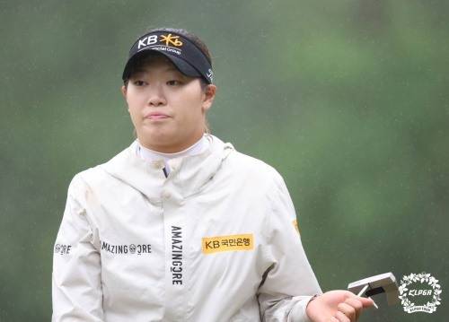 국내 투어에서 보는 재미를 주는 유일한 골퍼 방신실. [사진=KLPGA]