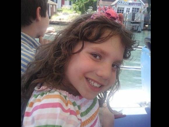 나탈리아 그레이스의 모습. 여섯 살 우크라이나 고아 소녀로 알고 입양했는데 실은 스물다섯 살이었다. 다스커버리 제공