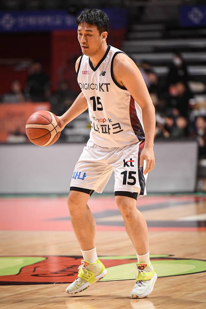 KT 김동욱. 사진제공=KBL