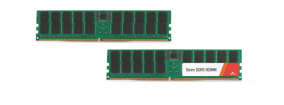 SK하이닉스 1b DDR5 서버용 64기가바이트 D램 모듈(사진=SK하이닉스)